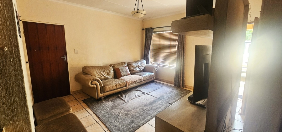 To Let 3 Bedroom Property for Rent in Waterval East North West